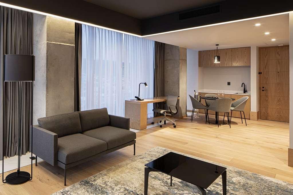 Galeria Plaza Monterrey Hotel Exterior photo Interior of a typical apartment