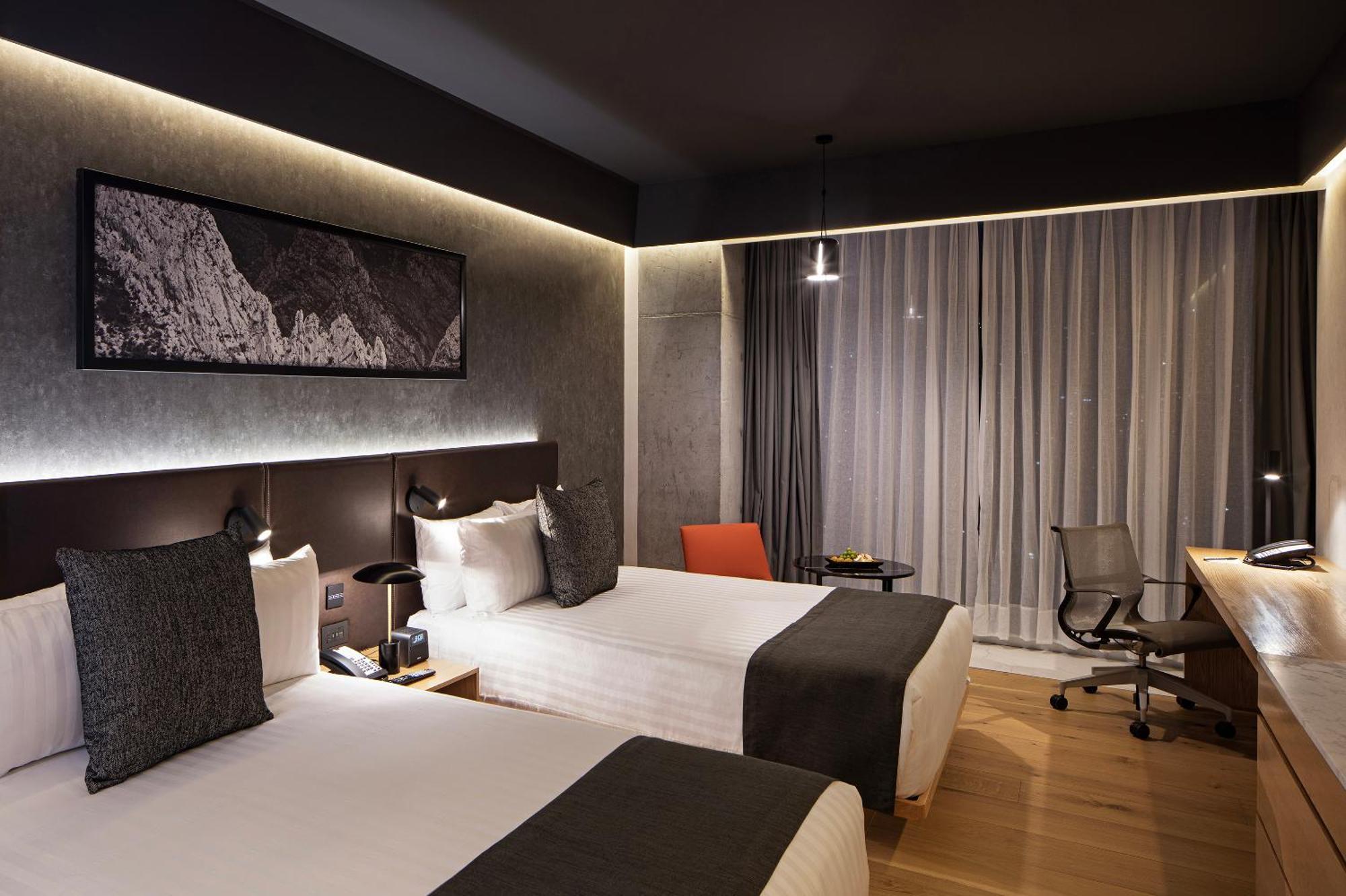 Galeria Plaza Monterrey Hotel Exterior photo A room at the hotel